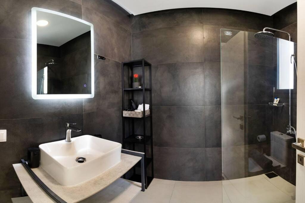Lamzi'S Residence Hriszí Aktí Haniá Kültér fotó
